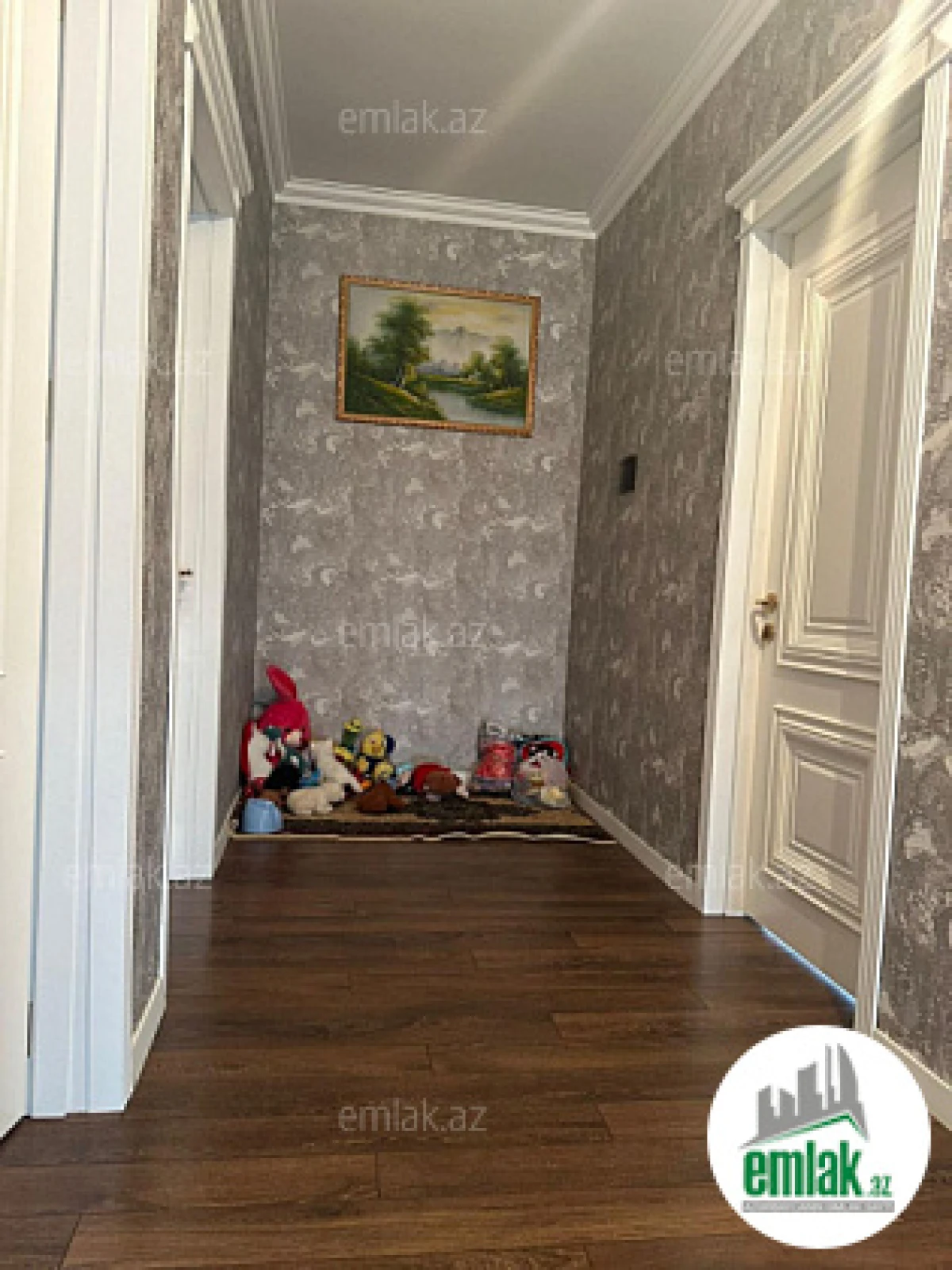 Satılır 5 otaqlı həyət evi 180 m²