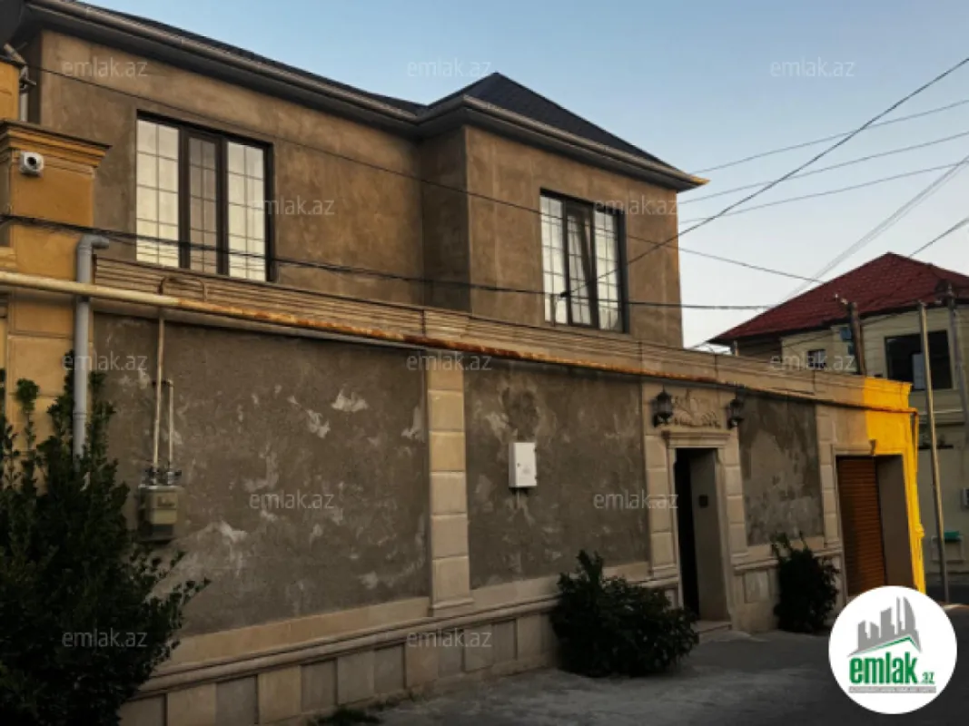 Satılır 5 otaqlı həyət evi 180 m²