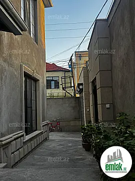 Satılır 5 otaqlı həyət evi 180 m²