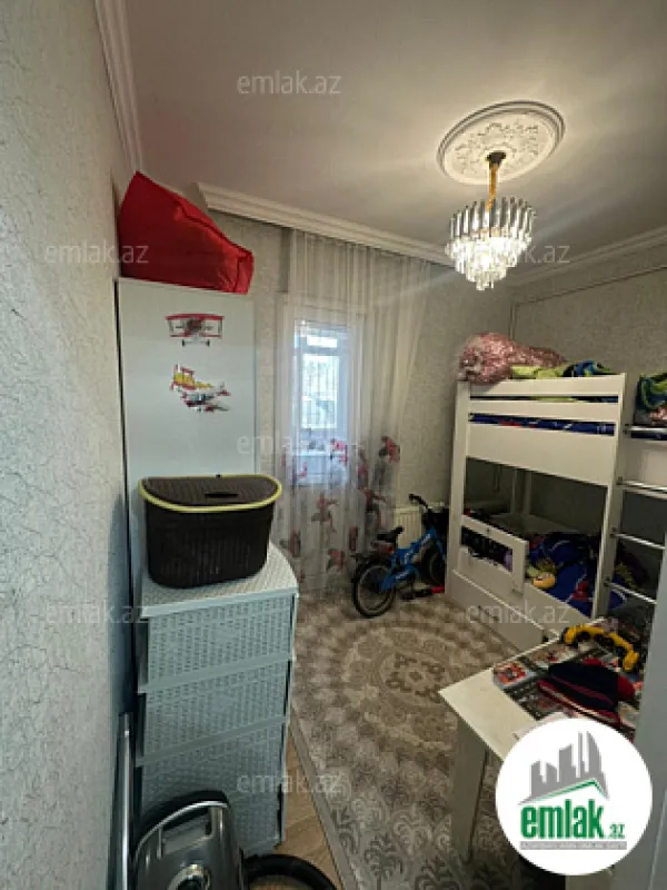 Satılır 3 otaqlı köhnə tikili 60 m²