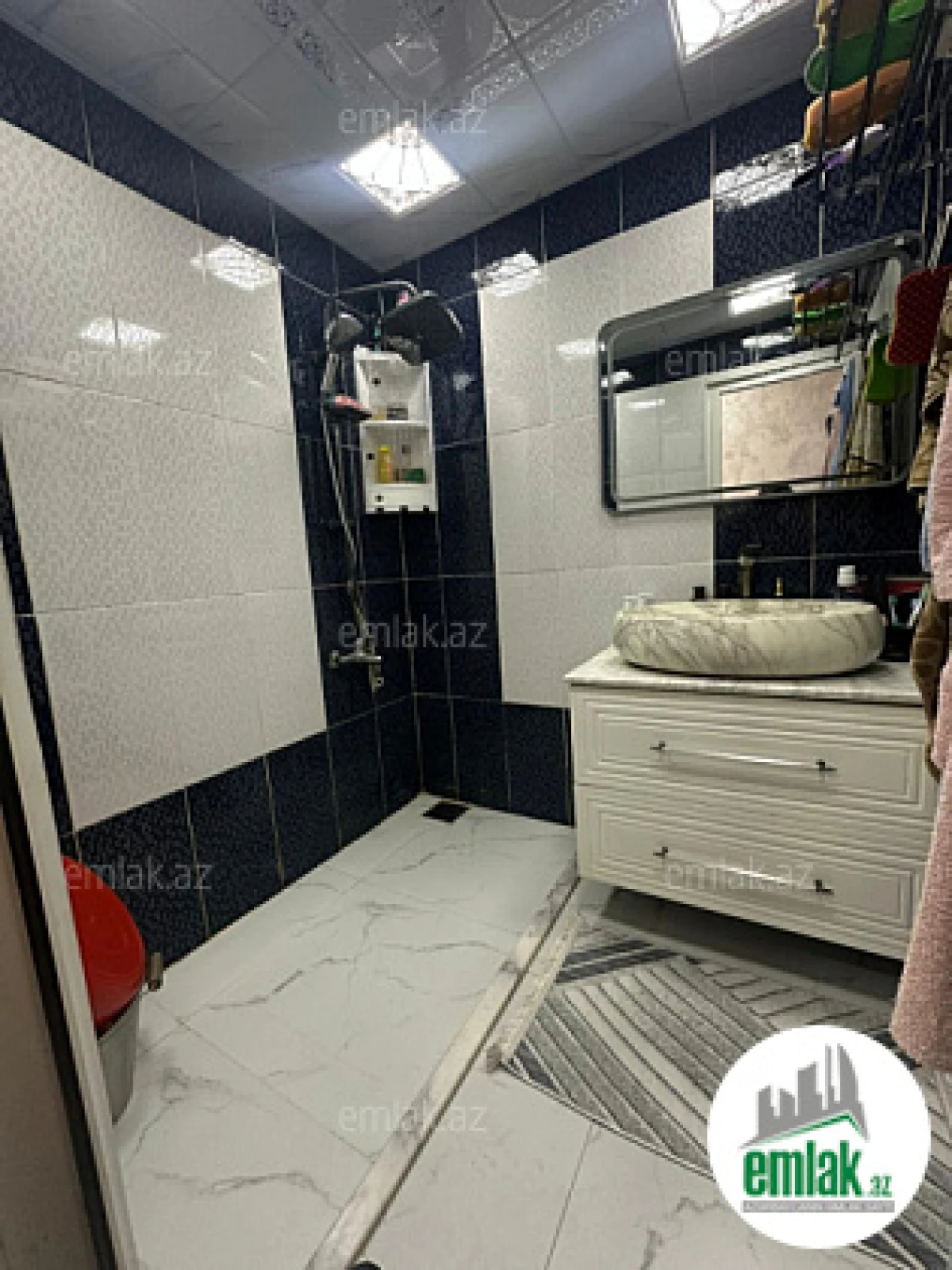 Satılır 3 otaqlı köhnə tikili 60 m²