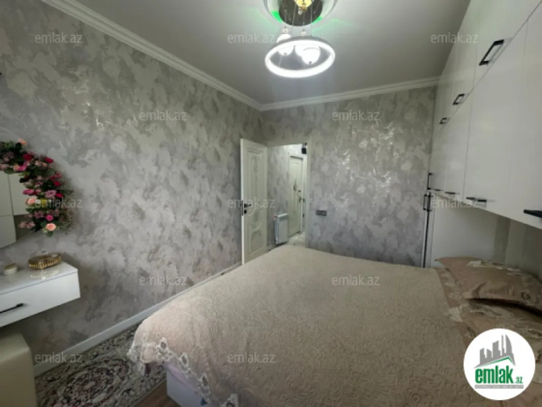 Satılır 3 otaqlı köhnə tikili 60 m²