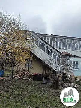 Satılır 5 otaqlı həyət evi 200 m²