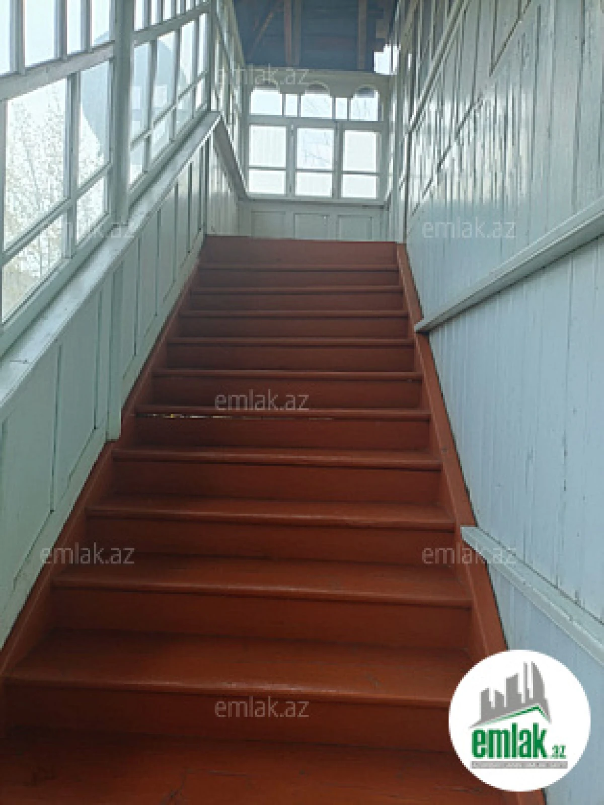 Satılır 5 otaqlı həyət evi 200 m²