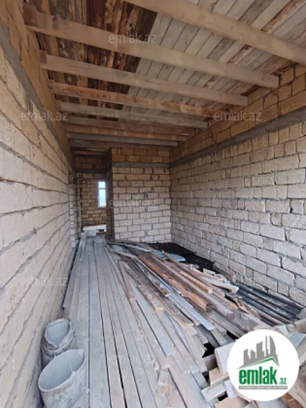 Satılır 3 otaqlı həyət evi 1.5 m²