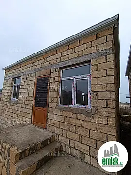 Satılır 3 otaqlı həyət evi 1.5 m²