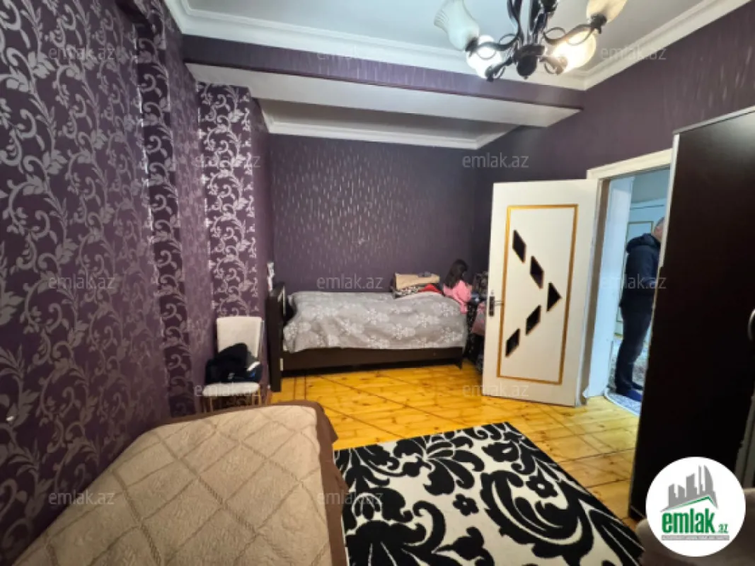 Satılır 3 otaqlı yeni tikili 80 m²