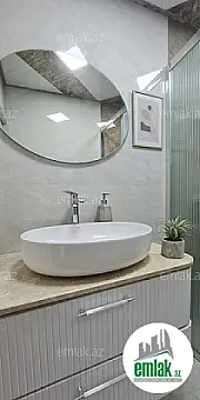 Satılır 2 otaqlı köhnə tikili 67 m²