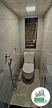 Satılır 2 otaqlı köhnə tikili 67 m²