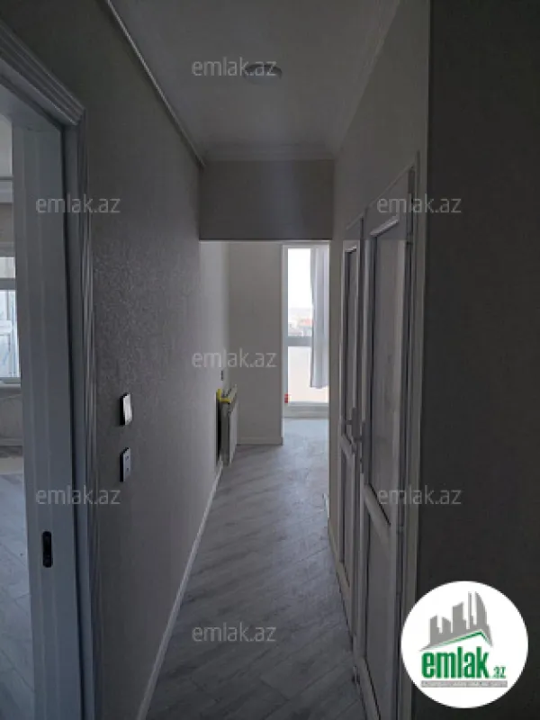 Satılır 2 otaqlı köhnə tikili 67 m²