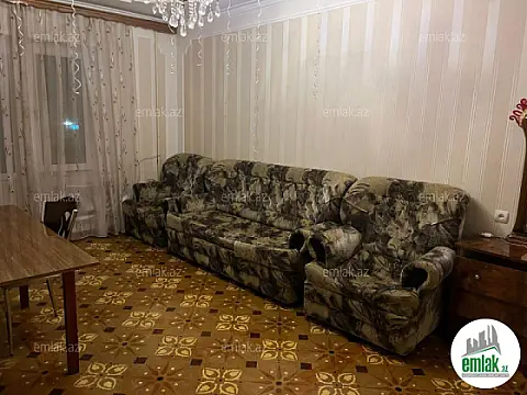 Satılır 4 otaqlı köhnə tikili 100 m² — Bakı 4 otaq 100.00 m²