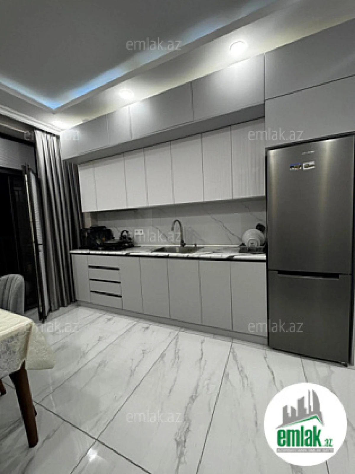 Satılır 2 otaqlı yeni tikili 62 m²