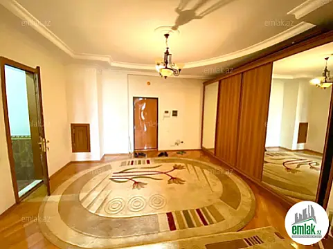 Satılır 3 otaqlı yeni tikili 200 m²