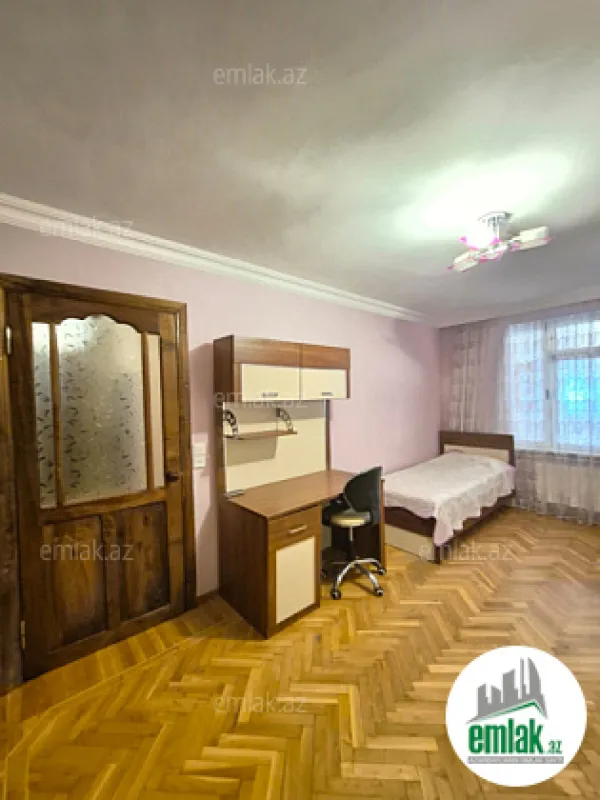 Satılır 3 otaqlı köhnə tikili 65 m²