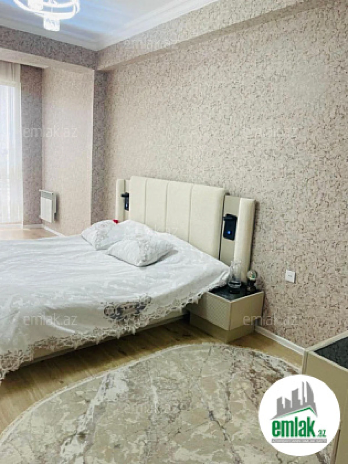 Satılır 2 otaqlı yeni tikili 76 m²