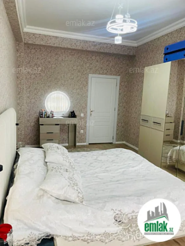 Satılır 2 otaqlı yeni tikili 76 m²