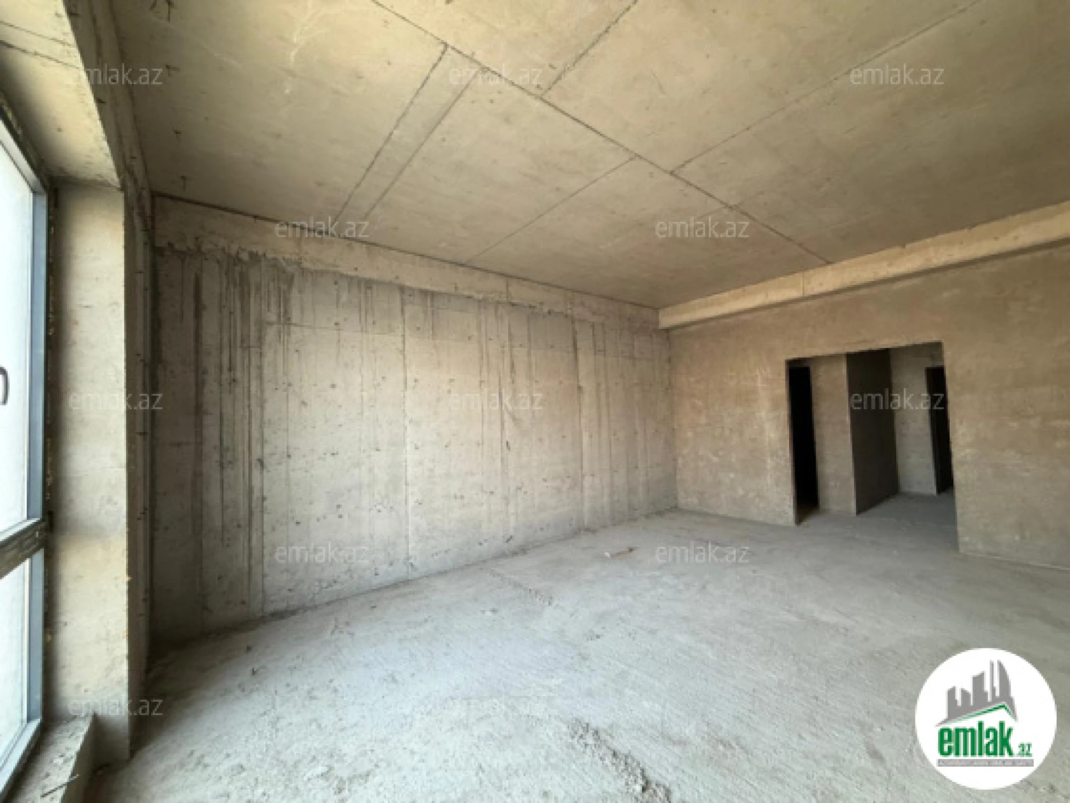 Satılır 3 otaqlı yeni tikili 133 m²