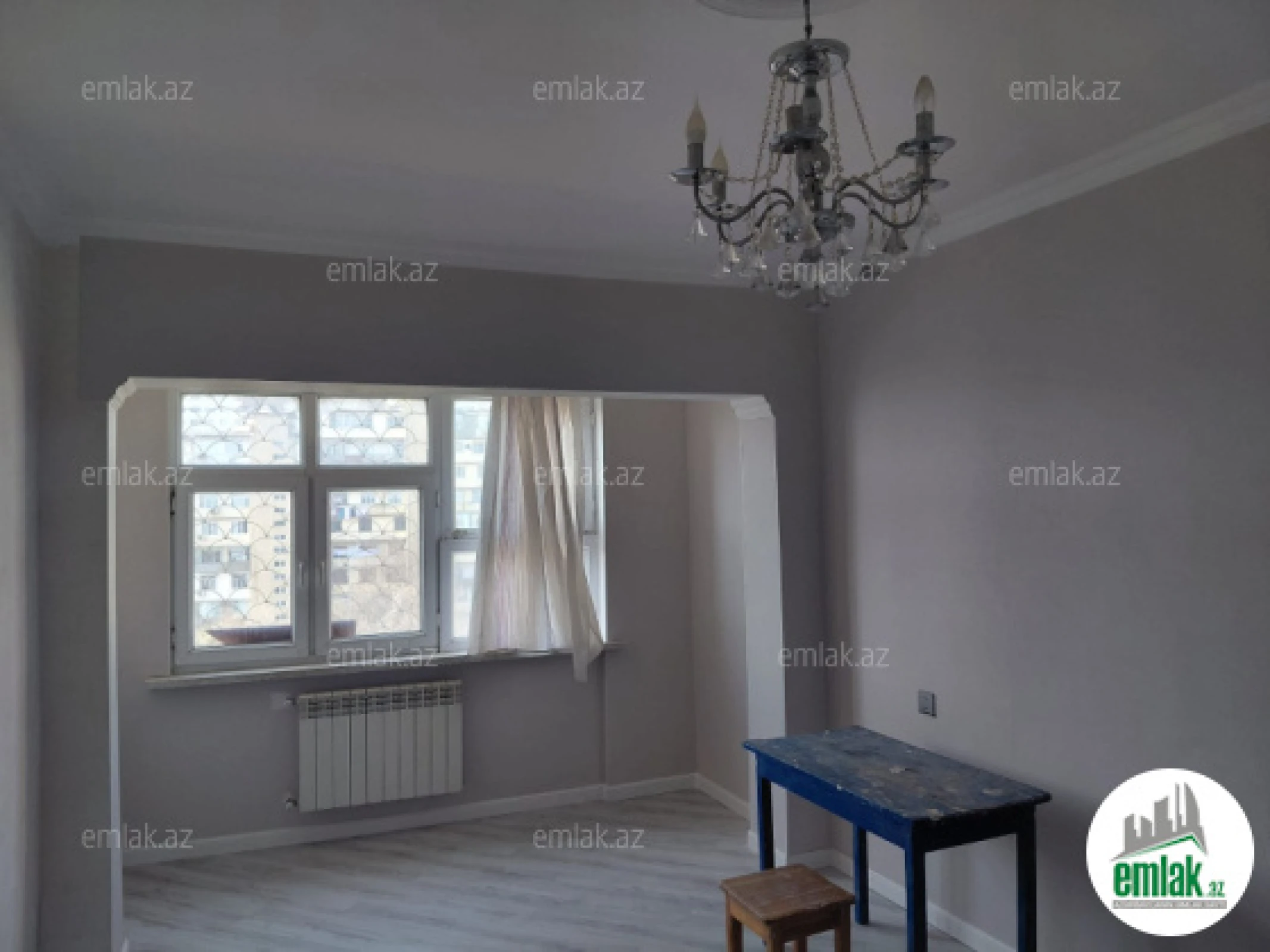 Satılır 2 otaqlı köhnə tikili 65 m²