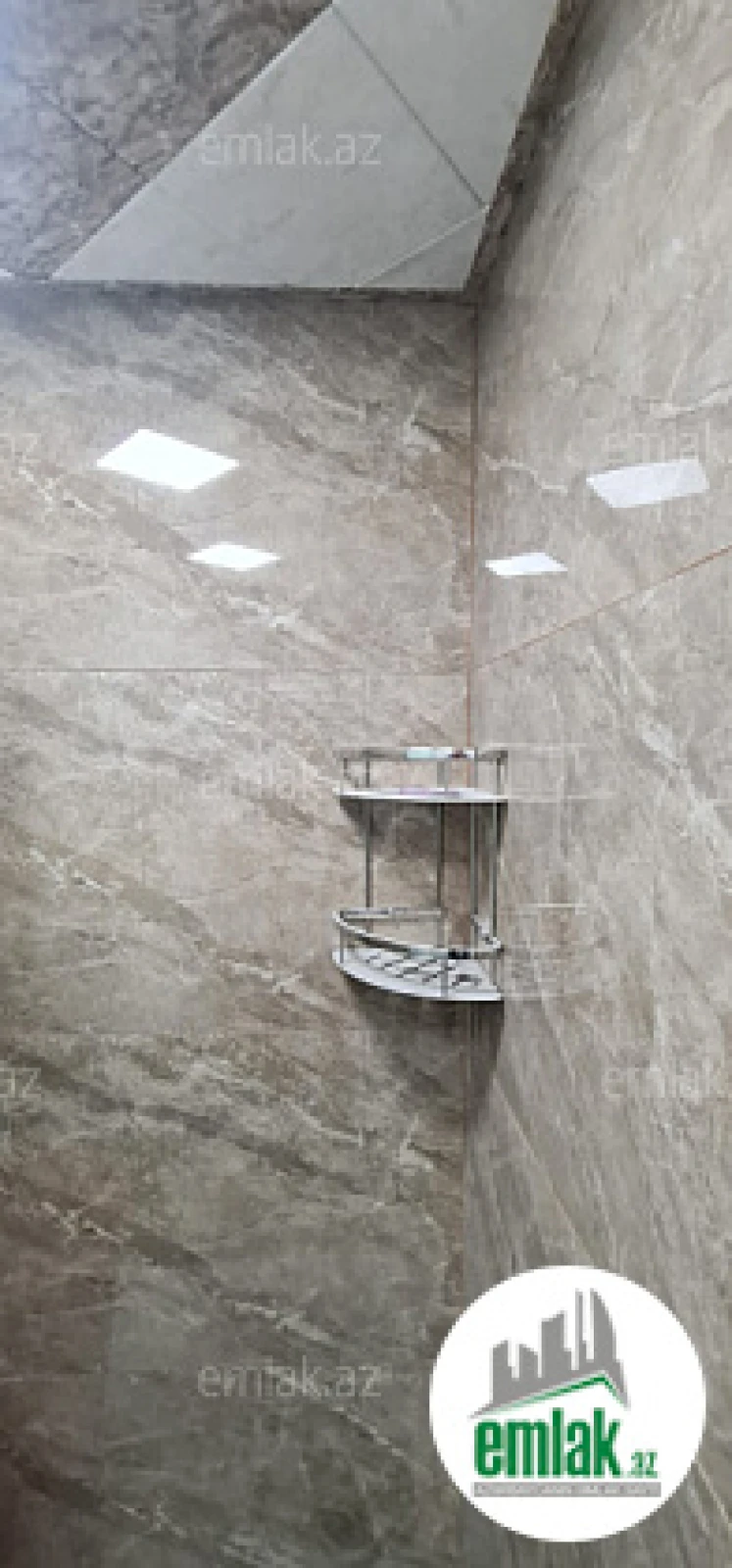 Satılır 2 otaqlı köhnə tikili 65 m²