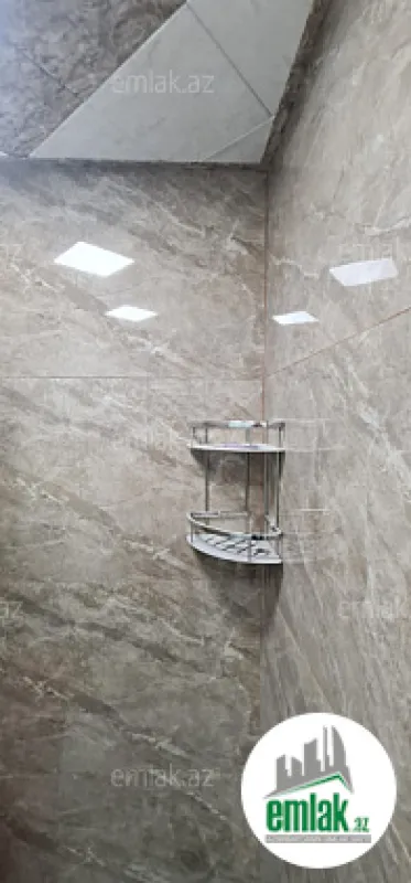 Satılır 2 otaqlı köhnə tikili 65 m²