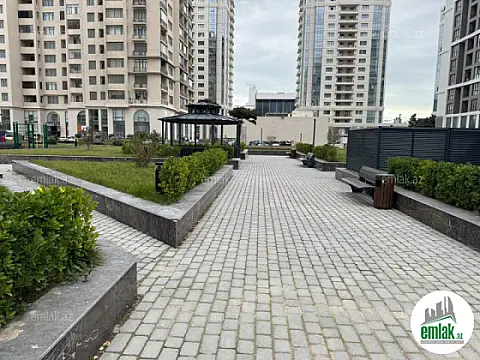 Satılır 2 otaqlı yeni tikili 72 m²