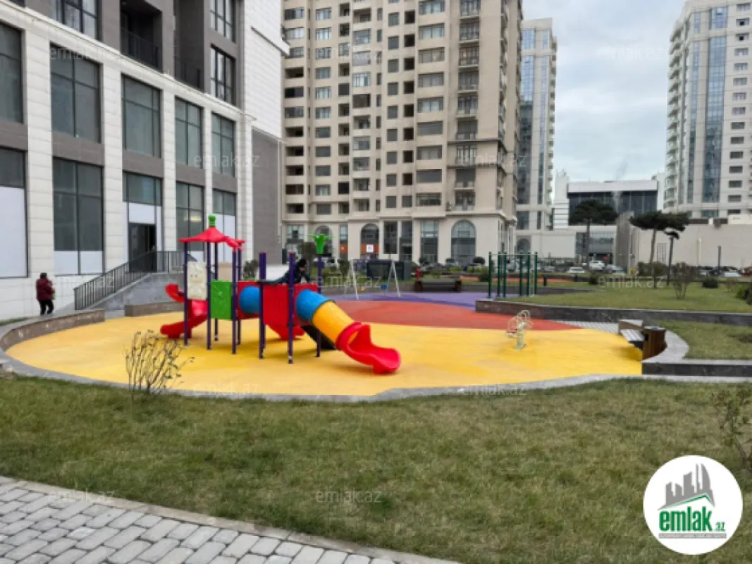 Satılır 2 otaqlı yeni tikili 72 m²