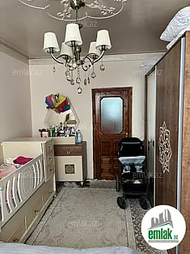 Satılır 3 otaqlı köhnə tikili 70 m²