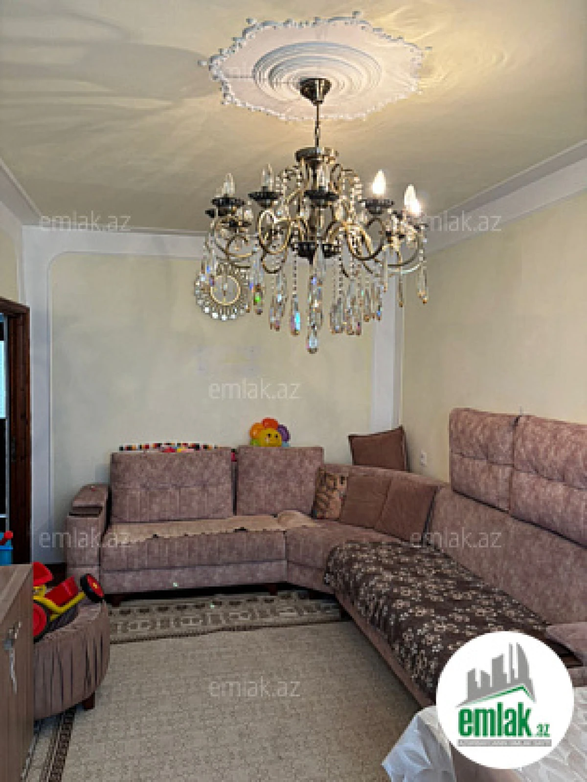 Satılır 3 otaqlı köhnə tikili 70 m²