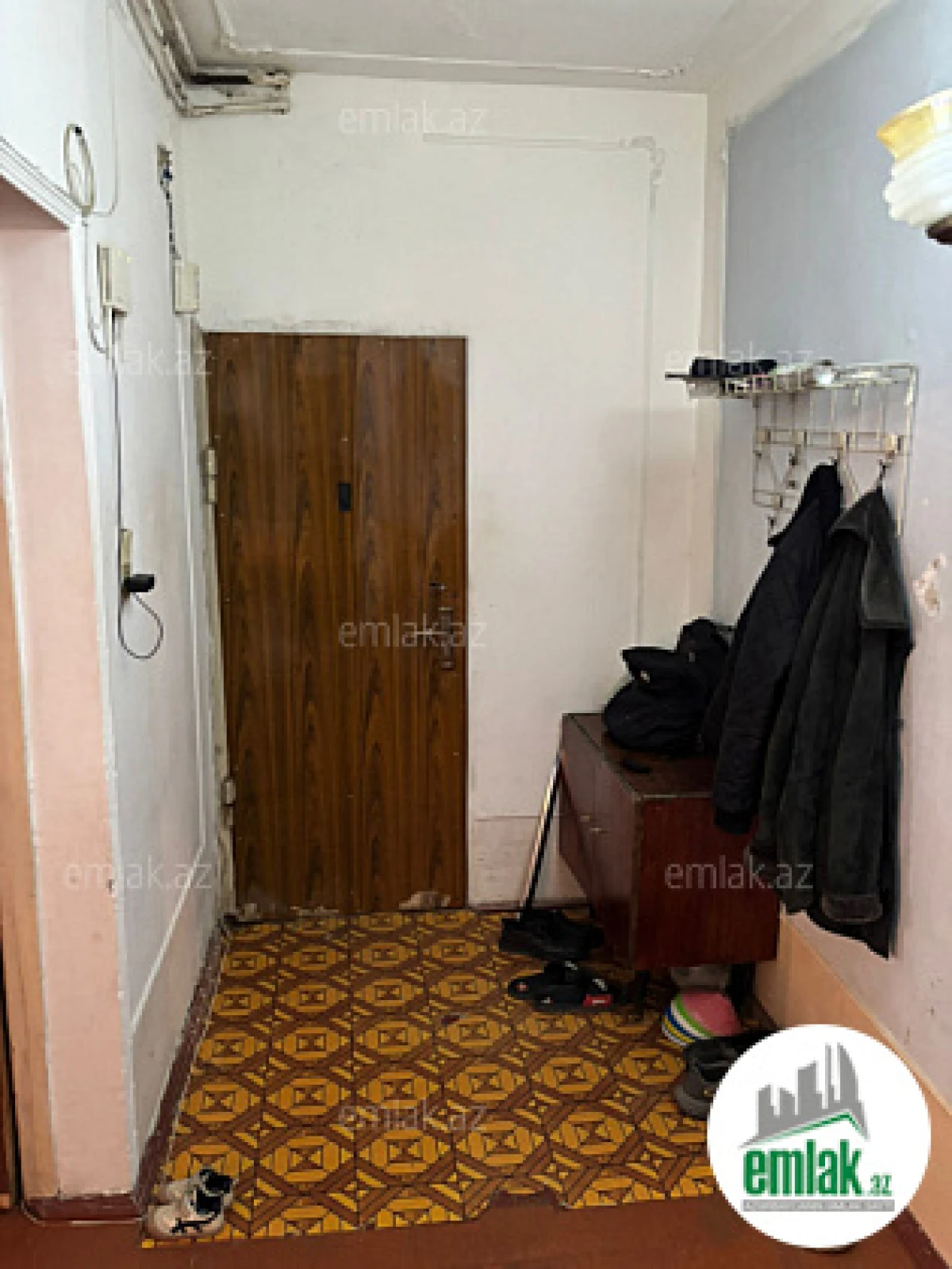 Satılır 3 otaqlı köhnə tikili 70 m²