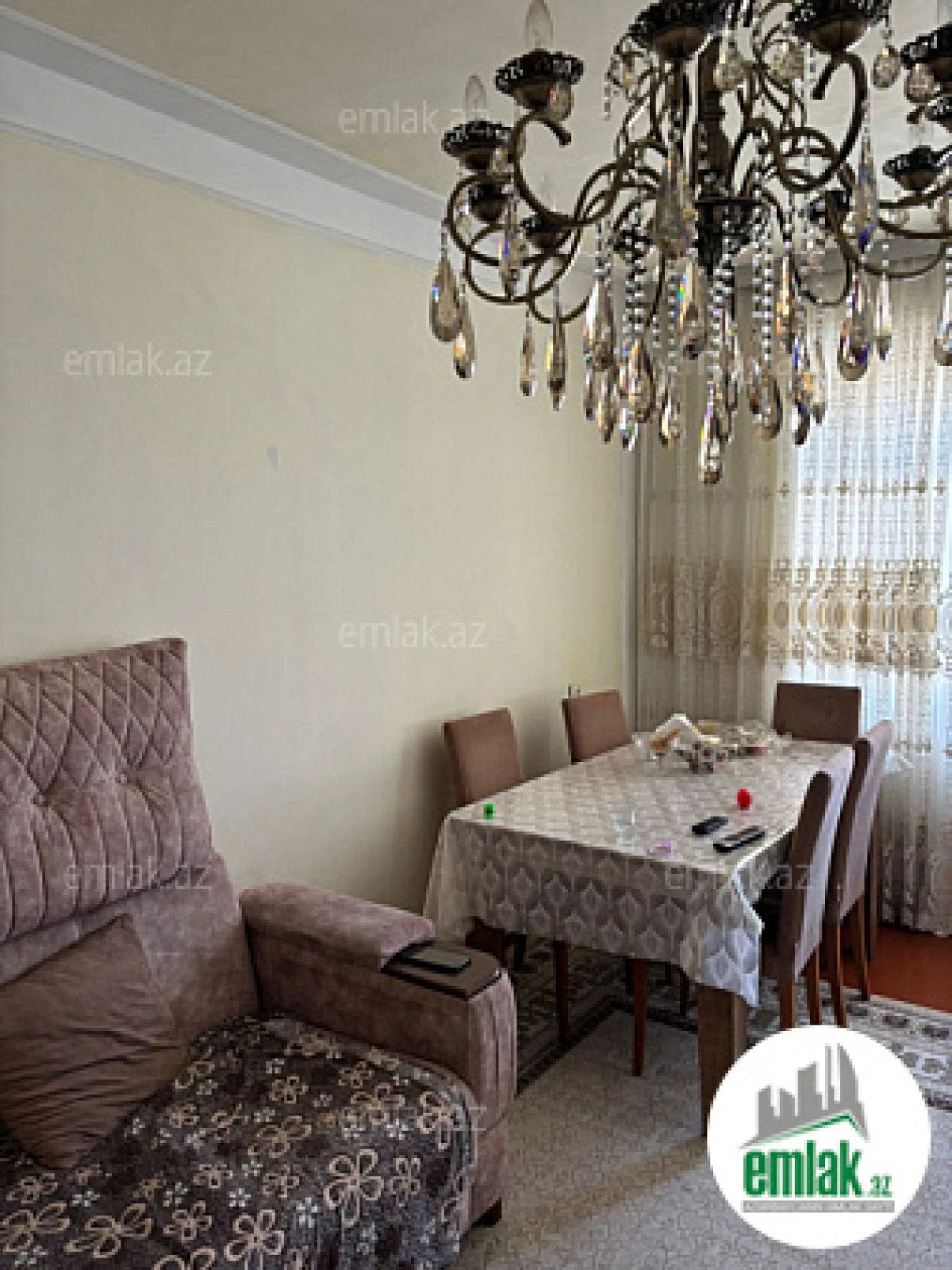 Satılır 3 otaqlı köhnə tikili 70 m²