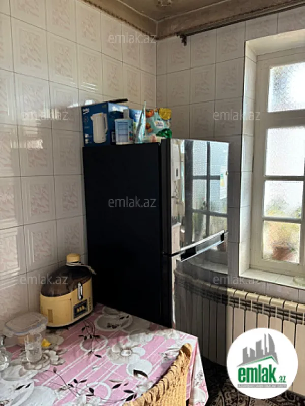 Satılır 3 otaqlı köhnə tikili 70 m²