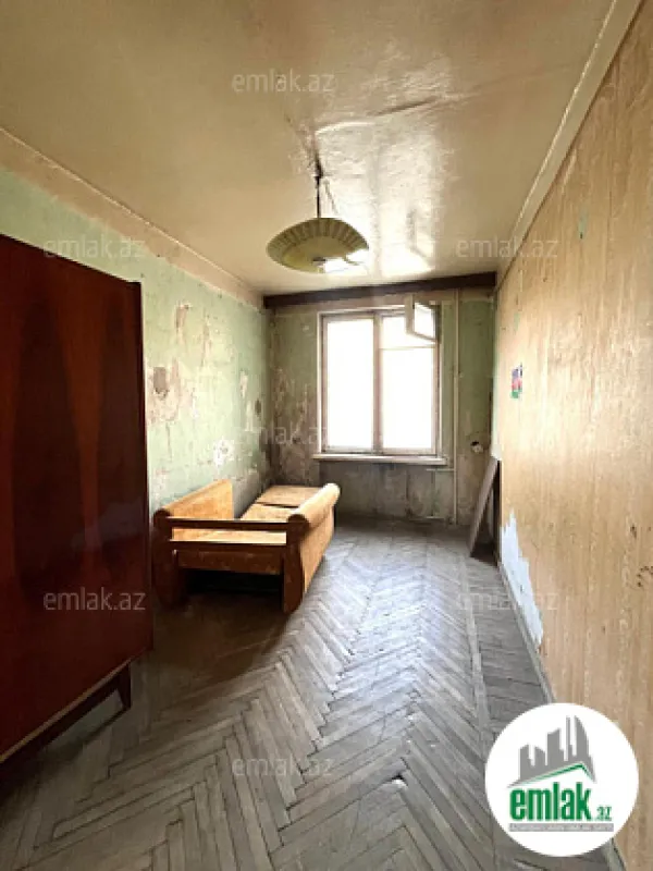 Satılır 3 otaqlı köhnə tikili 70 m²