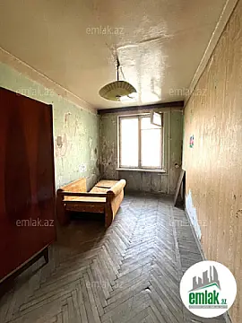 Satılır 3 otaqlı köhnə tikili 70 m²