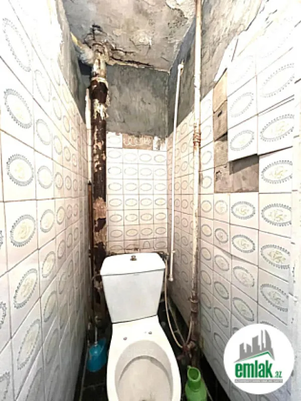 Satılır 3 otaqlı köhnə tikili 70 m²