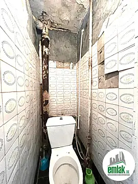 Satılır 3 otaqlı köhnə tikili 70 m²