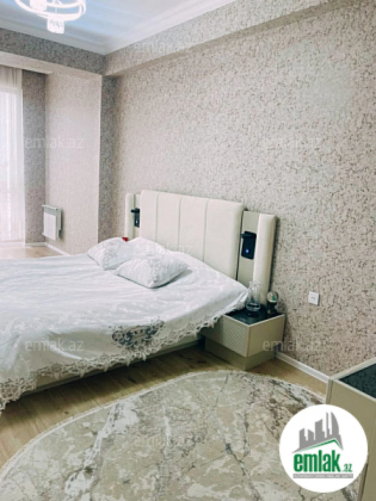 Satılır 2 otaqlı yeni tikili 76 m²