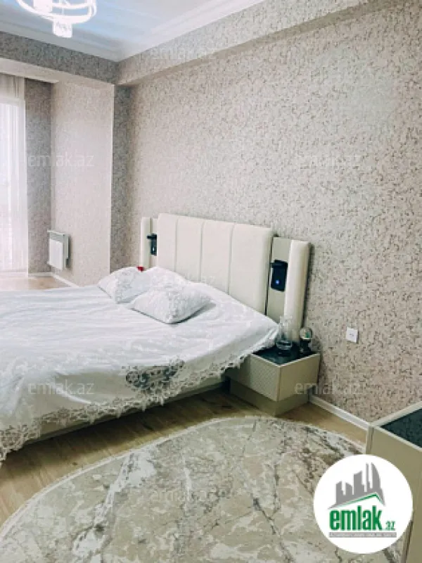 Satılır 2 otaqlı yeni tikili 76 m²