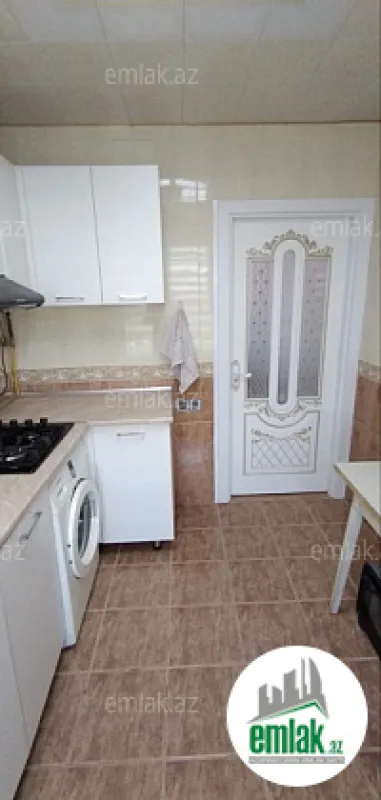 Satılır 3 otaqlı köhnə tikili 78 m²