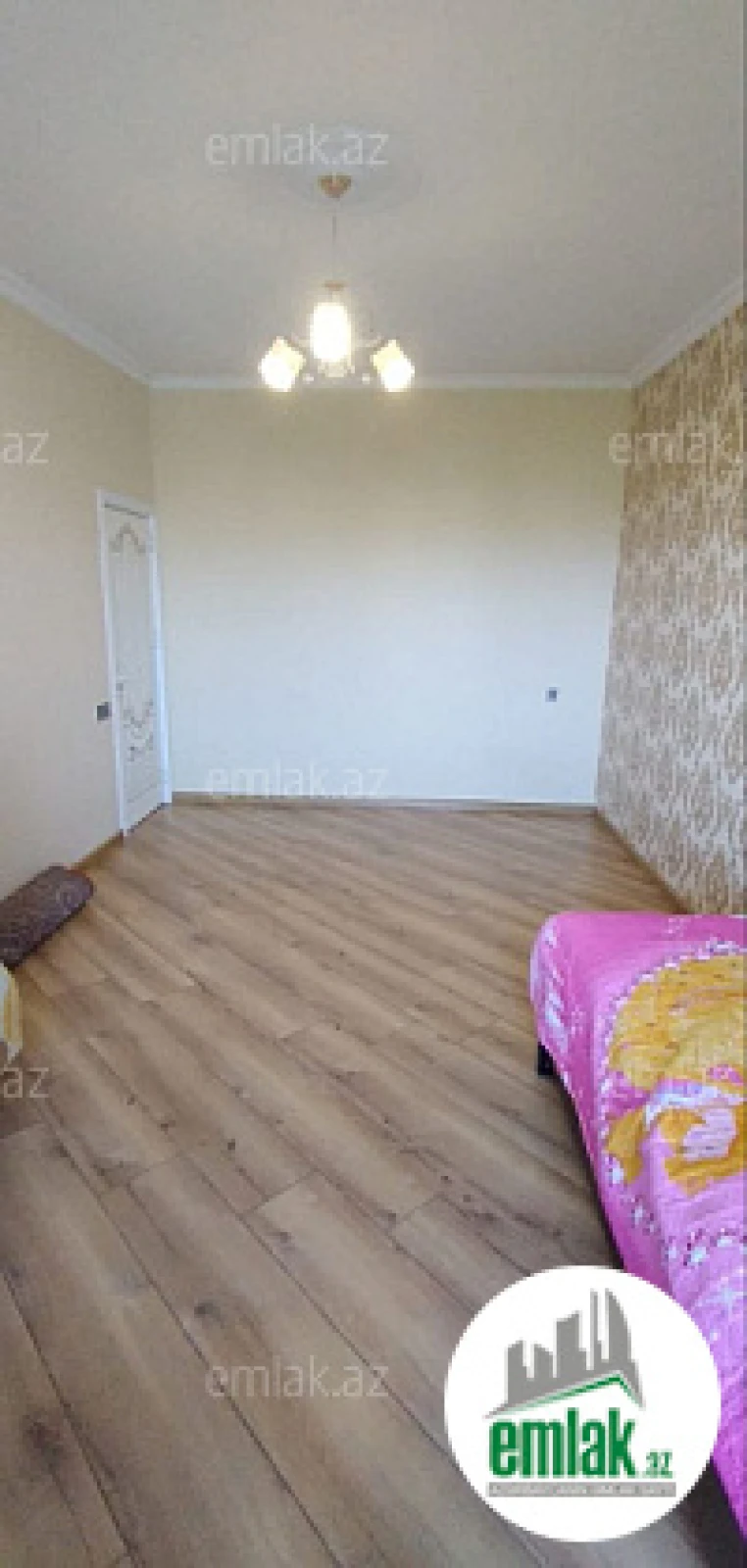 Satılır 3 otaqlı köhnə tikili 78 m²