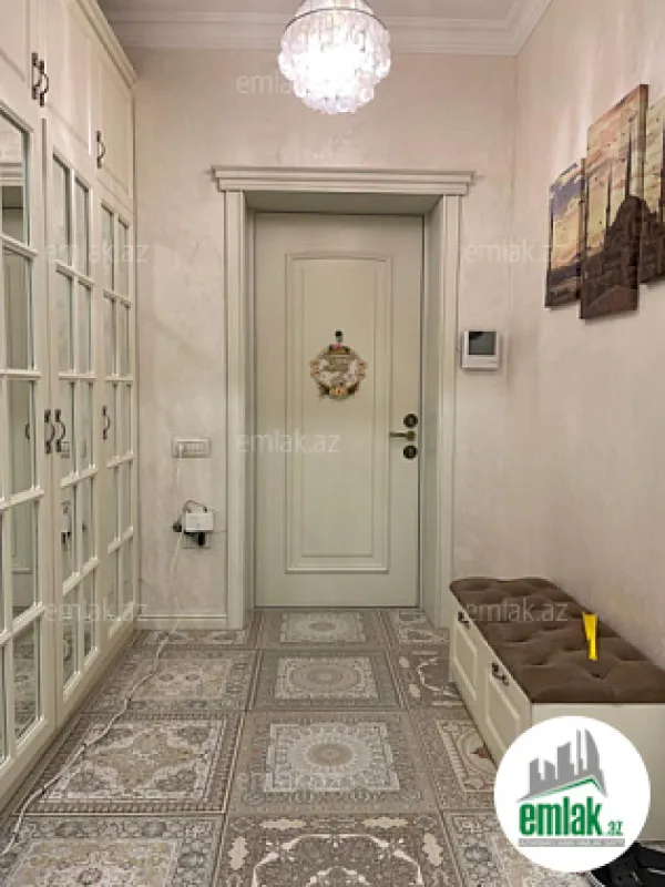 Satılır 4 otaqlı yeni tikili 168 m²