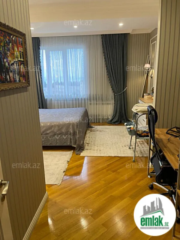 Satılır 4 otaqlı yeni tikili 168 m²