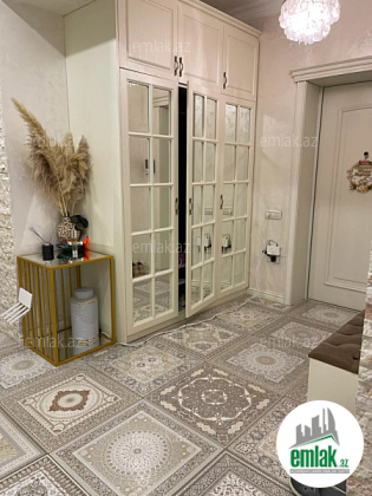 Satılır 4 otaqlı yeni tikili 168 m²