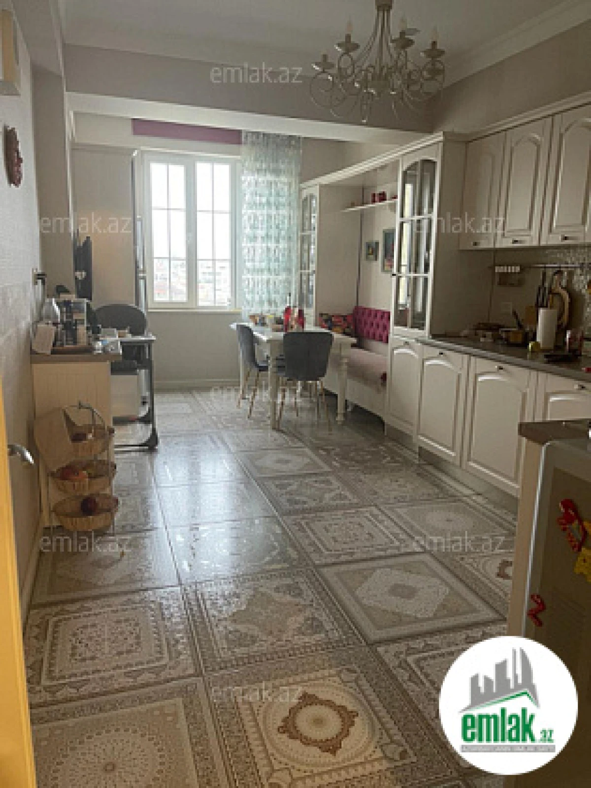 Satılır 4 otaqlı yeni tikili 168 m²