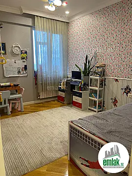 Satılır 4 otaqlı yeni tikili 168 m²