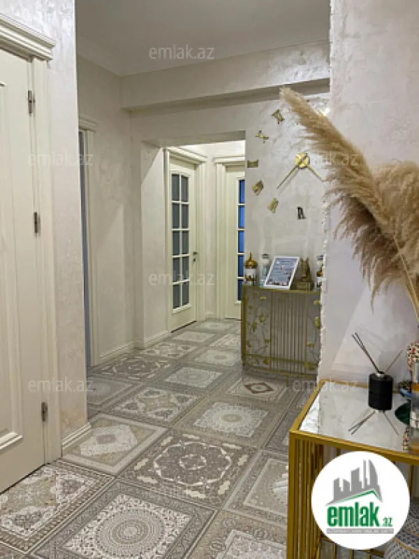 Satılır 4 otaqlı yeni tikili 168 m²