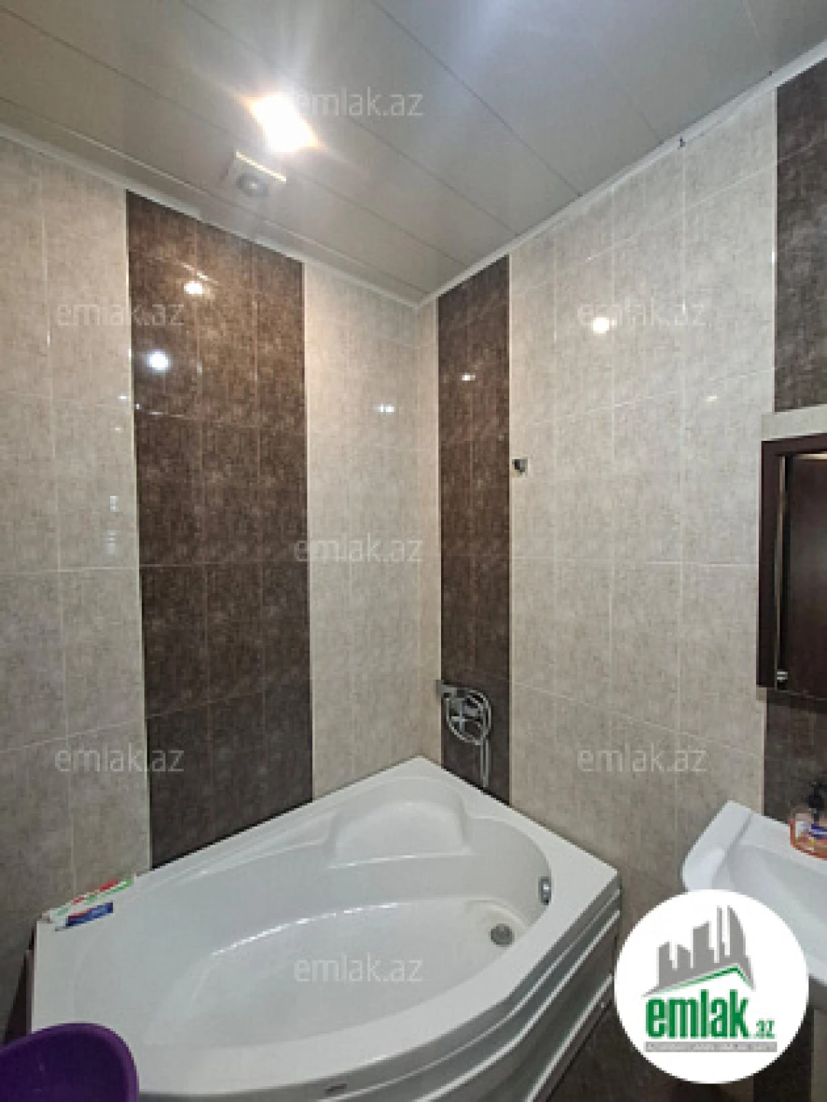 Satılır 2 otaqlı yeni tikili 91 m²