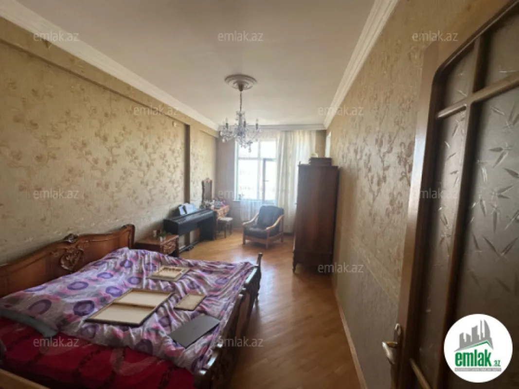 Satılır 3 otaqlı yeni tikili 127 m²