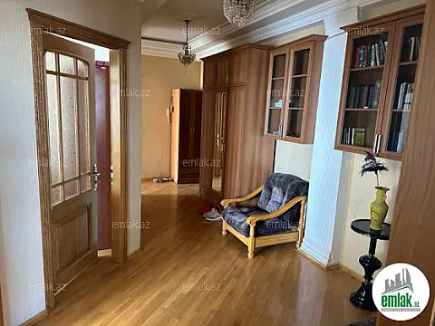 Satılır 3 otaqlı yeni tikili 127 m²