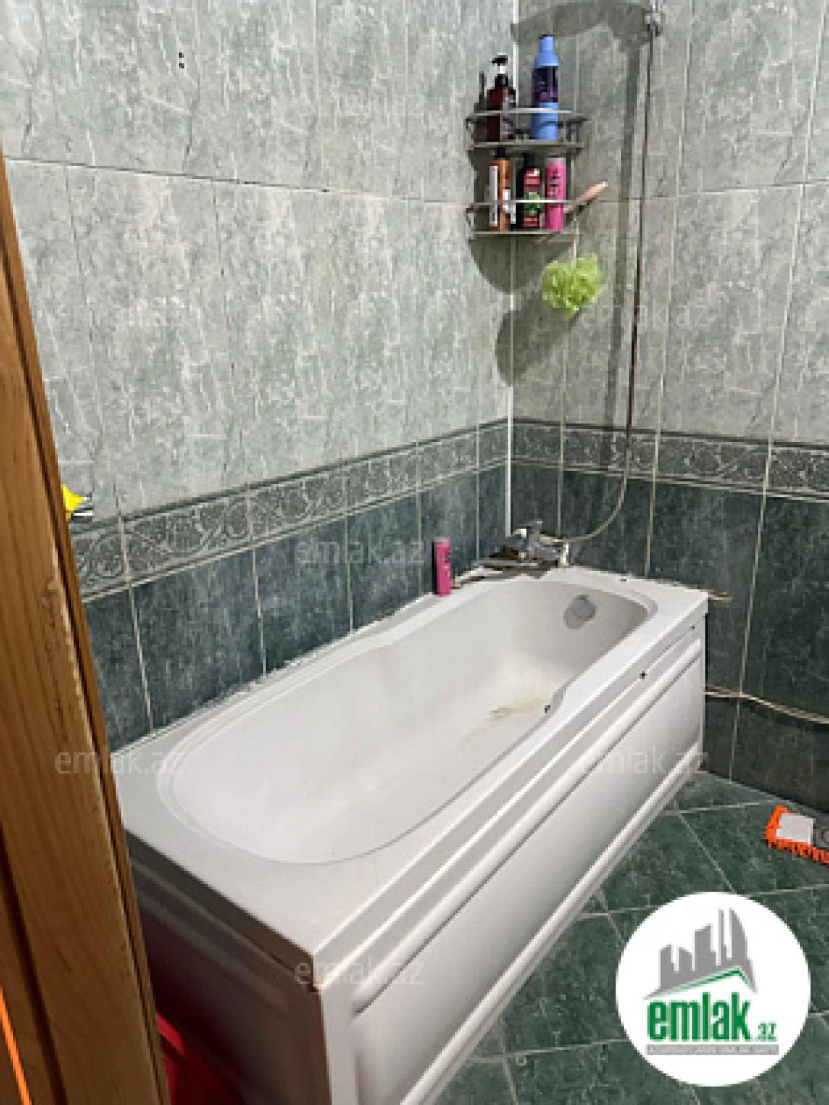 Satılır 3 otaqlı yeni tikili 127 m²