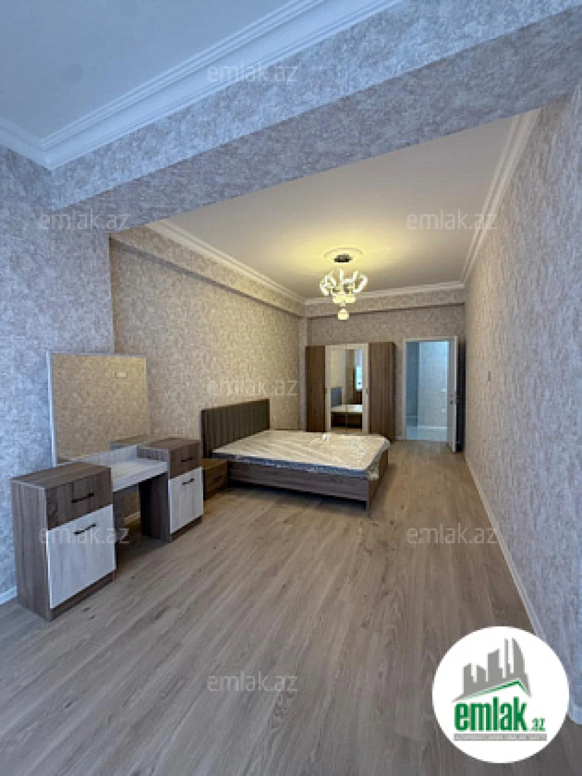Satılır 2 otaqlı yeni tikili 75 m²